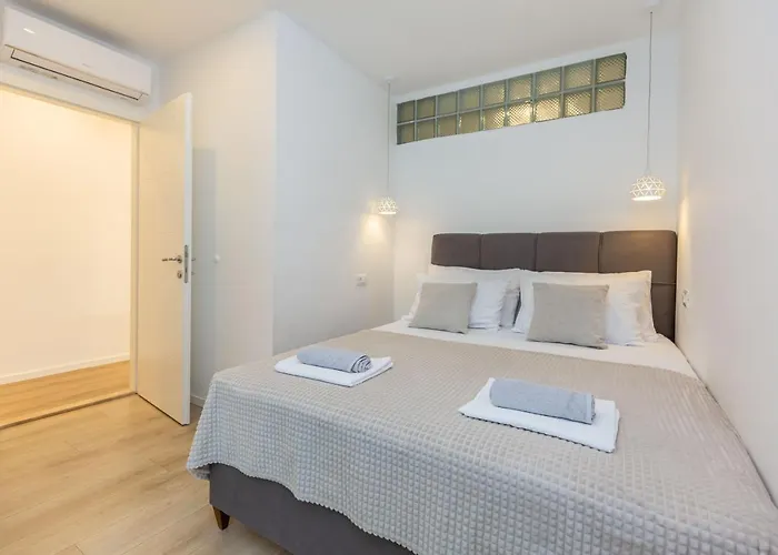 Maestral Apartment *