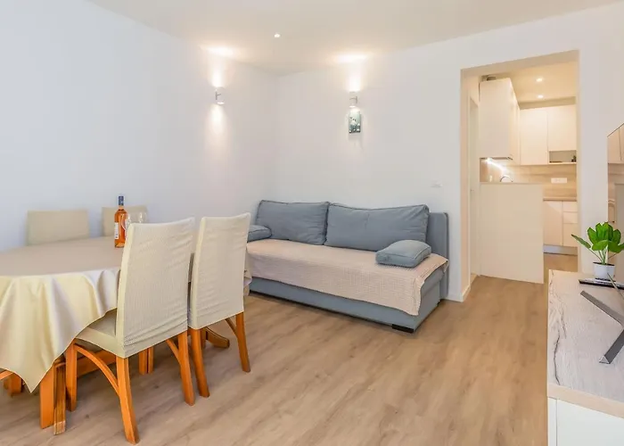 Apartment Maestral
