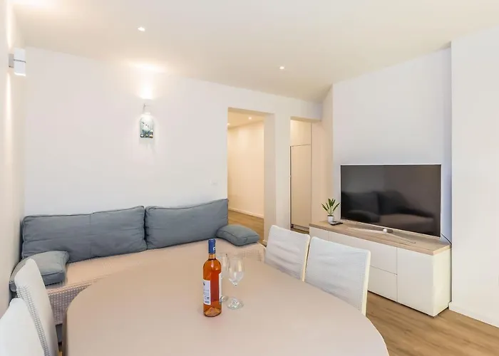 Apartment Maestral